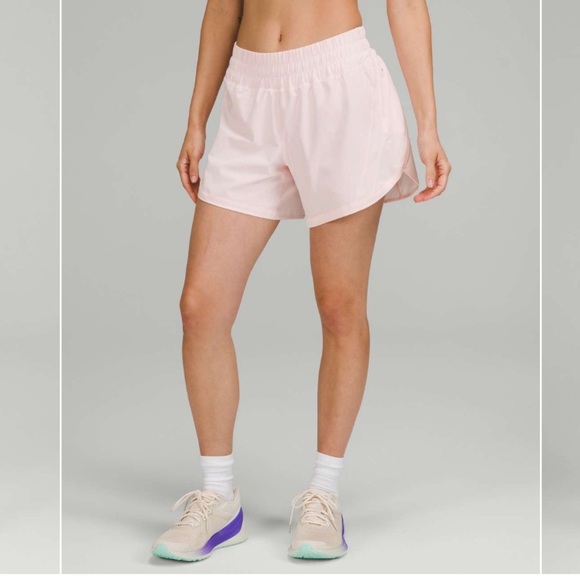 Lululemon Track That Mid-Rise Lined Short 5"
Strawberry Milkshake - Picture 2 of 9